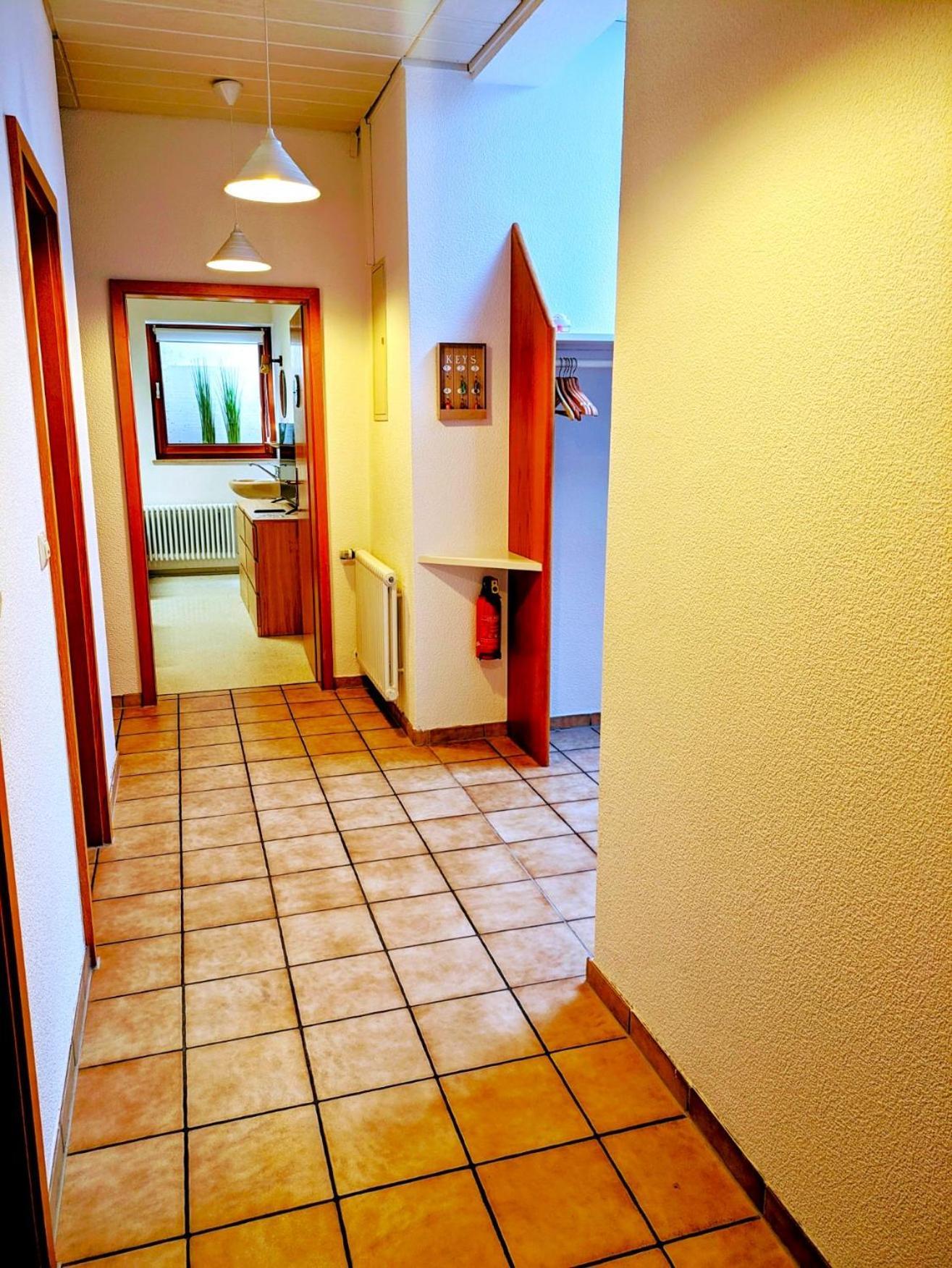 4 Zimmer Geraeumige Und Ruhig Gelegene Ferien- Und Monteurwohnung Nur Fuer Sie Allein Aujvari Vermietungen Spiegelberg Luaran gambar